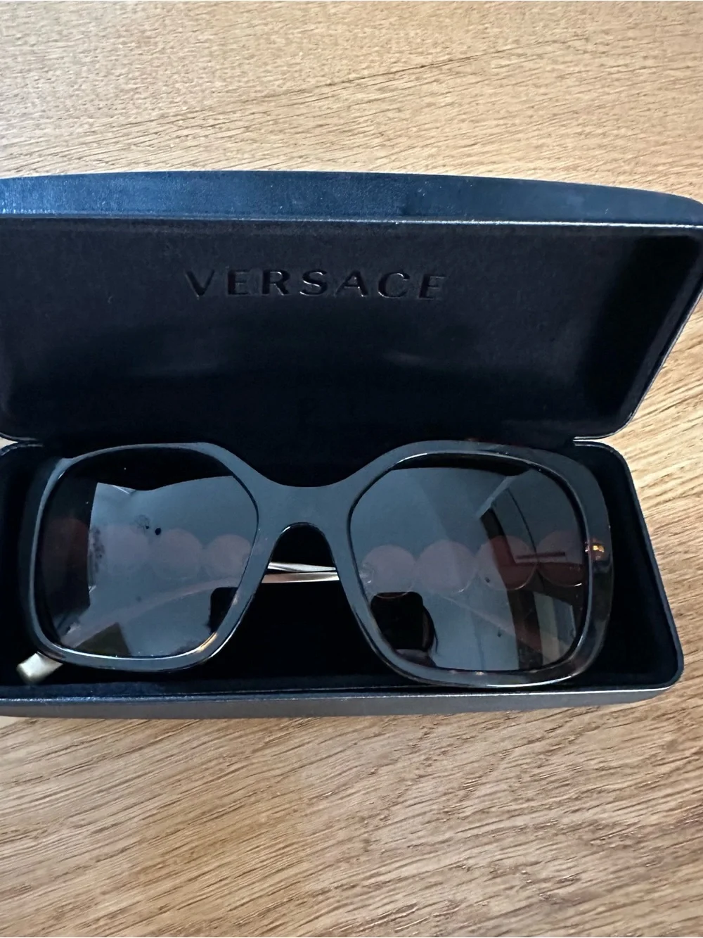 N/A authentic versace